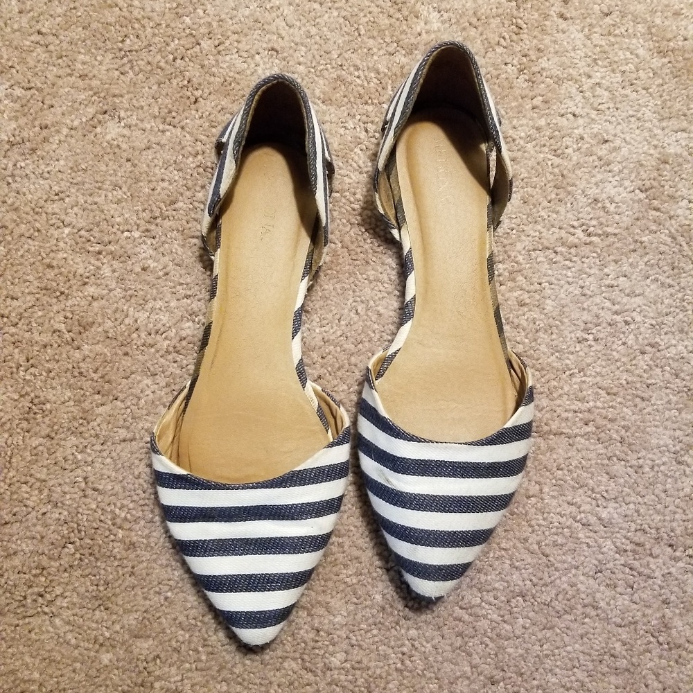 🎊FINAL SALE🎉Merona Navy & White Striped Flats